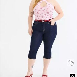 NWT Torrid Retro Chic Clamdigger Capri Jeans